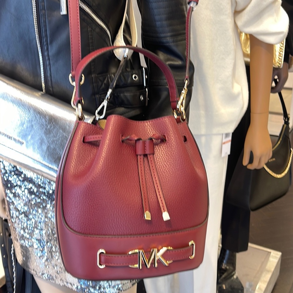 MICHAEL KORS 
Reed Medium Pebbled Leather Bucket Bag
Dark Cherry 
NWT - Picture 13 of 16